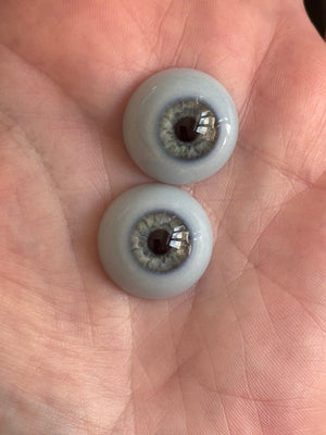 Tru Life ULTRA eyes LICHEN