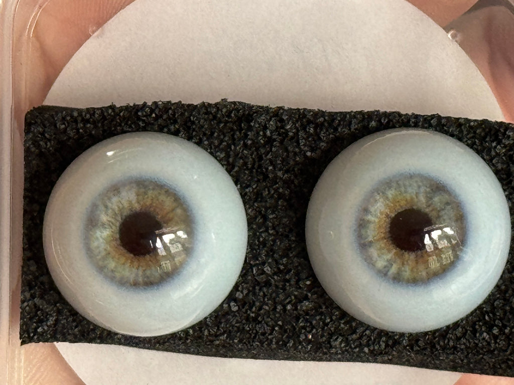 Tru Life ULTRA eyes Blue Hazel 20mm