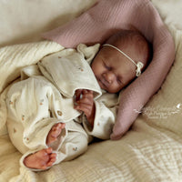 FRIZZLE by Severine Piret