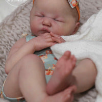 EMMA WENDY SUE by Melanie Ingold