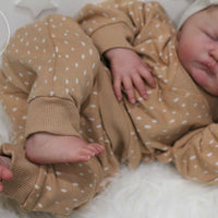 EMMA WENDY SUE by Melanie Ingold