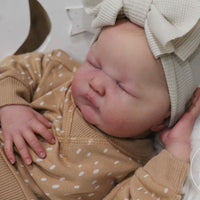 EMMA WENDY SUE by Melanie Ingold