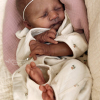 FRIZZLE by Severine Piret