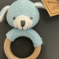 Knitted baby rattle - truborns